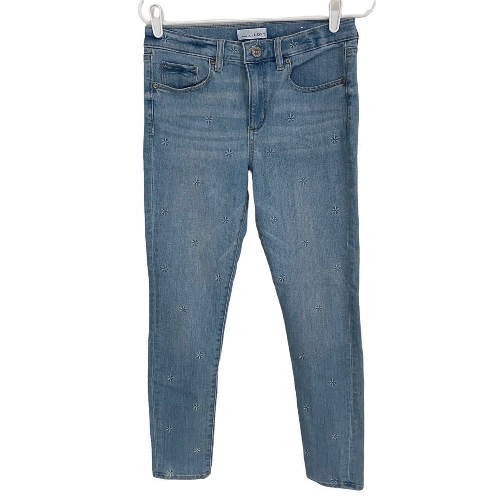 Loft Flower Blue Jeans Sz‎ 28/6